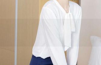 BoBoSocks袜啵啵 – 稚予和她的黑色指甲油：探寻写真作品中的阴暗美学！