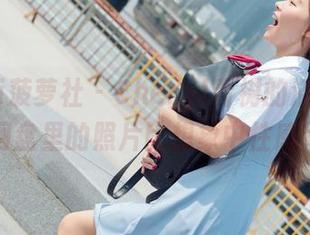 BoLoli菠萝社 – Cheryl青树的浴室探险：网盘里的照片比想象中性感得多