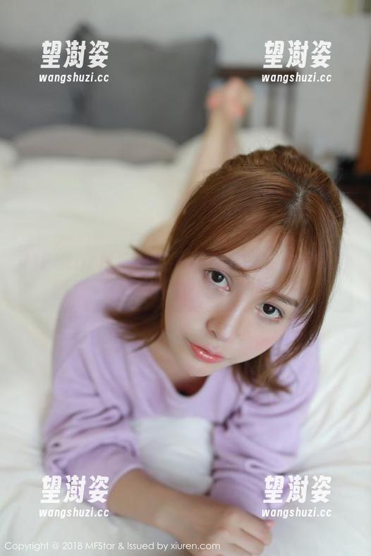 MFStar模范学院 - 艾希儿的连衣裙私拍图集：看我如何把时尚变成喜剧！