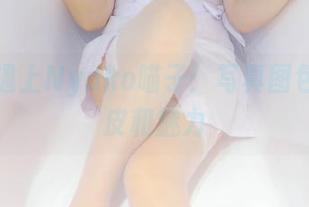 当空姐遇上Nyako喵子：写真图包里的俏皮和魅力