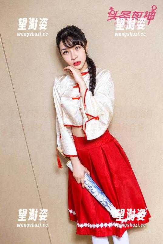 TouTiao头条女神 - 杨漫妮baby的浴缸与泡泡：清新到让人想哭的图片合集