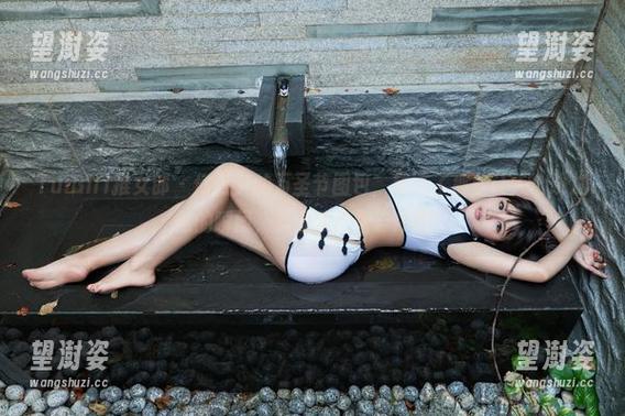 TuiGirl推女郎-何何夕 TuiGirl推女郎 - 何何夕的万圣节图包,精选了那些让人心跳加速的瞬间,别说我没警告你哦!