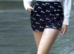 TuiGirl推女郎 – 夏婉婉的最新写真，吊带竟然能带来这么多种可能？