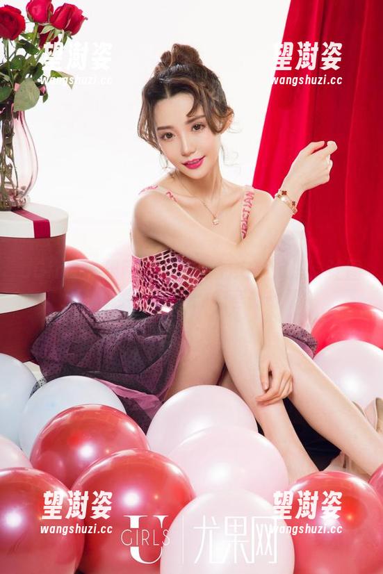 UGirls尤果网 - 谭晓彤的肉丝沉思：让图片带我们去感受未言的故事