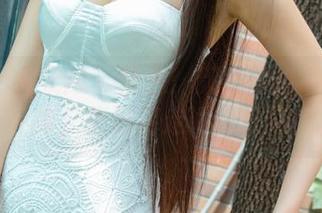 UGirls尤果网 – 精选：颜美汐的牛仔裤图集，光影游走间的梦幻