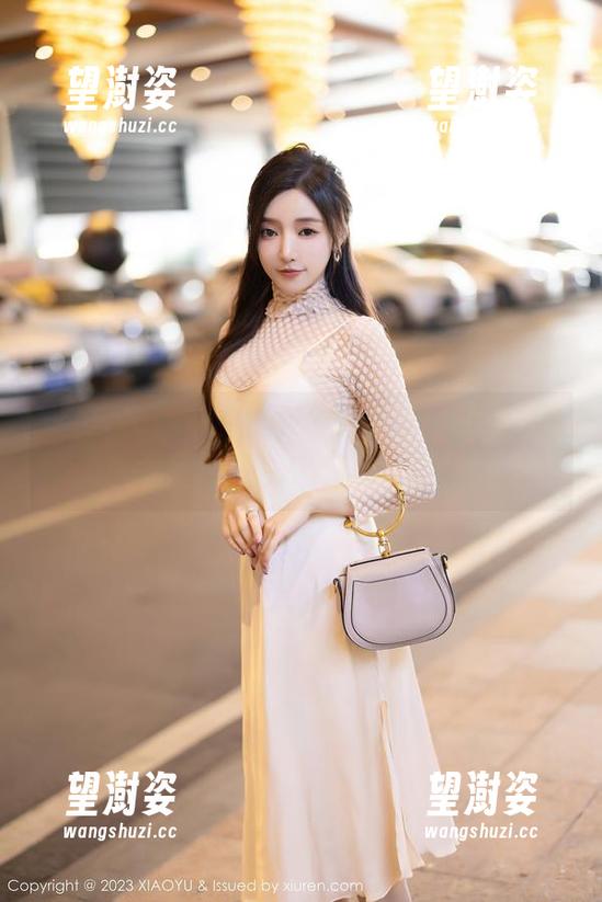 XIAOYU语画界 - 王馨瑶yanni的黑丝美腿入驻图库，下载这个夏天的性感秘密！
