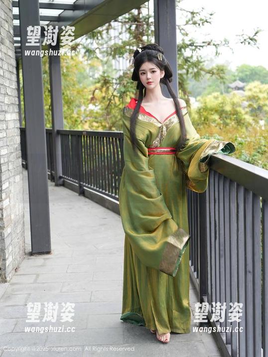 Xiuren秀人网 - 私房写真新风潮：唐安琪的珠三角旅拍奇遇