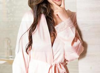Xiuren秀人网 – 图包大冒险：跟随大美妞儿的婚纱写真，探索小秘密！