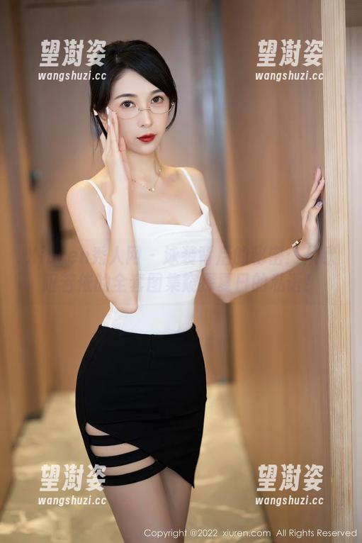 Xiuren秀人网 - 泳装背后的秘密：从欧阳若依的全套图集窥探夏日的私语！