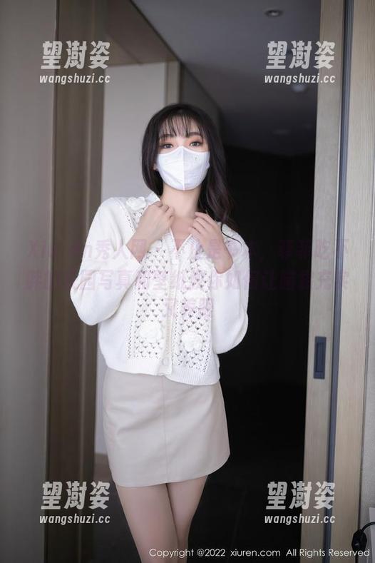 Xiuren秀人网 - 不止是书本，菲菲吃不胖的校园写真和壁纸教你如何让脑袋充实又养眼