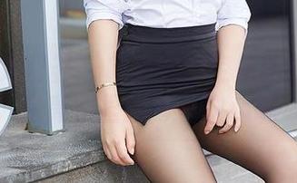 YouMi尤蜜荟 – 向小圆的空姐图集：在万米高空里的每一次心跳