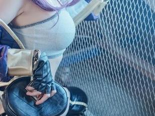 就是想看！Yuna(윤아)最新职业装COS，简直太吸引了！