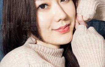 克拉女神 – 凌雪兔女郎的在线高清秀，绝对让你目光停留！