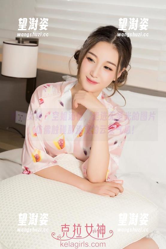 克拉女神-汤怡 克拉女神 - 空姐汤怡,走进无圣光的图片,仿佛触碰那淡淡的云朵气息!