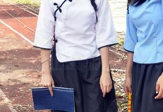 初夏女神 – 安妮泳装流行趋势：套图下载，跟上夏季的潮流！