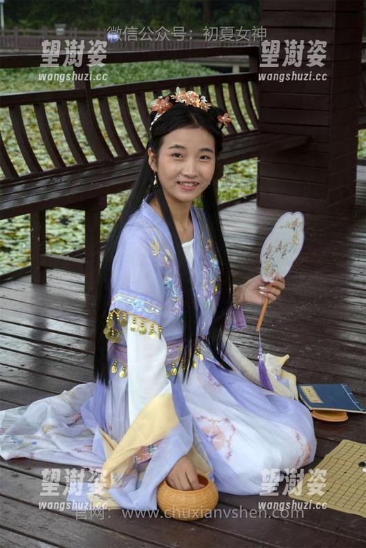 初夏女神 - 浴缸里的点点：最新奇妙合集，让你忘记干燥的生活！