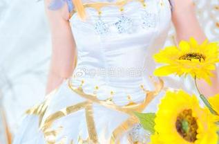 免费下载，喵喵的喵吖体操服套图——看她如何在光影中舞动！