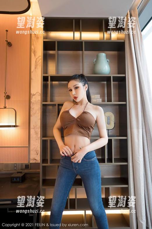 嗲囡囡 - 在海边，夏笑笑Summer的水手服精选图片总是能让人笑！