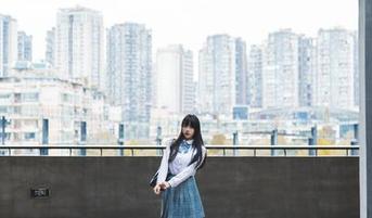 高清写真独家：嘎潼的JK风格总让你沉迷！