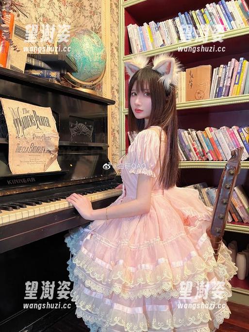 妖君白研 教室里的妖君白研:高清图库,恍如在梦中游走!