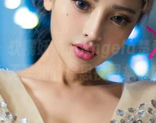 尤果网 – 软糯妖娆的Angela楚楚，带你进入无圣光的粽思夜图集小世界