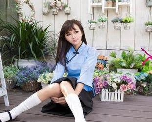 尤果网 – 黑色魅力在这里，佟蔓在线高清写真，真是让人沉醉的视觉享受。
