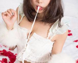 尤果网 – 当学妹夏乔遇上私拍，美图里的故事让人想入非非