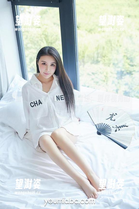 尤蜜荟-李芊芊 尤蜜荟 - 李芊芊的红裙魔法:别样视角的原图分享!