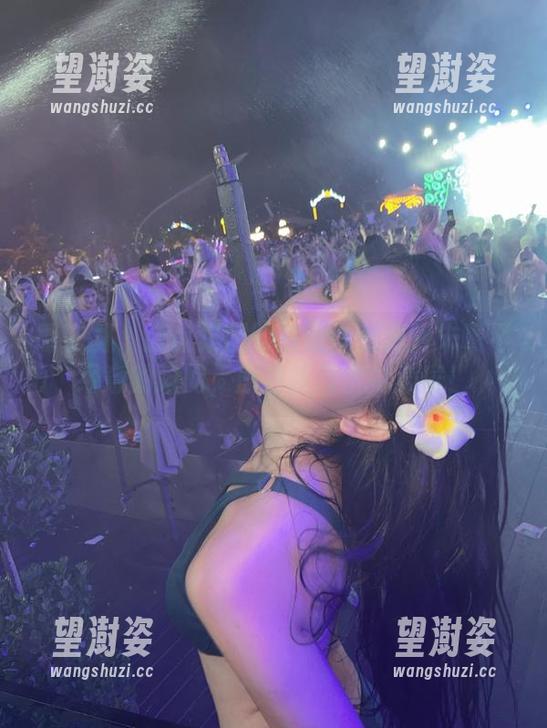 微密圈 - 强盛集团的视图：就是阿朱啊不经意的瞬间，原图瞬间击中心扉！
