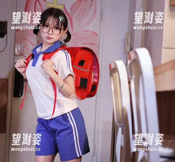 幼水铃衣 精选美图:幼水铃衣和秋月爱莉的碰撞,简直是视觉的甜点,大快朵颐!