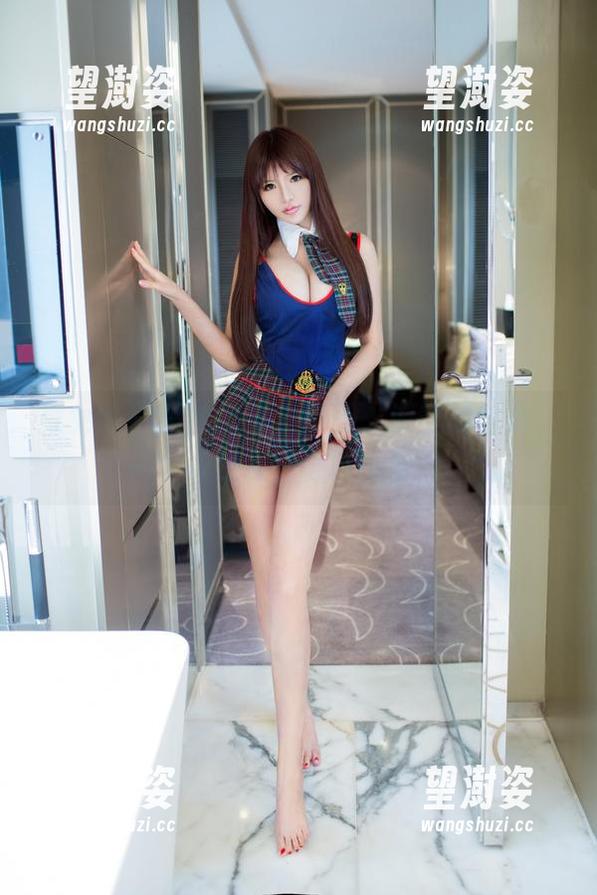 推女郎 - 谭冰的写真图册：镂空的魅力，像是夏日微风拂面