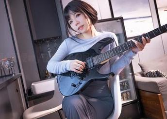 想看无颜小天使wy在睡衣中的可爱瞬间？美图分享为你呈现！