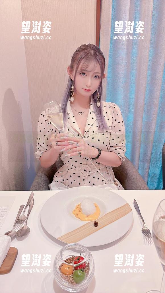 月城委员会 月城委员会内衣在线,原图无删减,谁能顶得住?