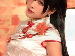柘烟Zuken带来的大凤礼服图包，看得我忍不住想问：这身材是怎么做到的？