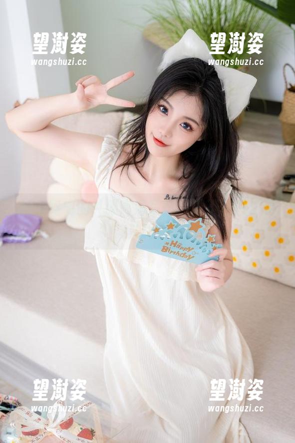 桃良阿宅的礼服高清写真，忍不住想多看几眼！