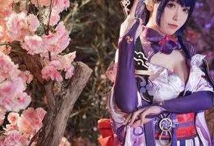 轻柔与张扬的对比：樱岛嗷一七草荠女仆高清图集
