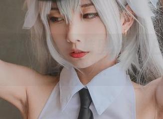 清颜颜子私拍原图：裤里丝与夏日阳光的尴尬相遇！