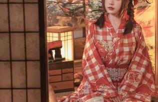 当爆机少女喵小吉变身链锯人-帕瓦：私拍中那些不可描述的小魅力