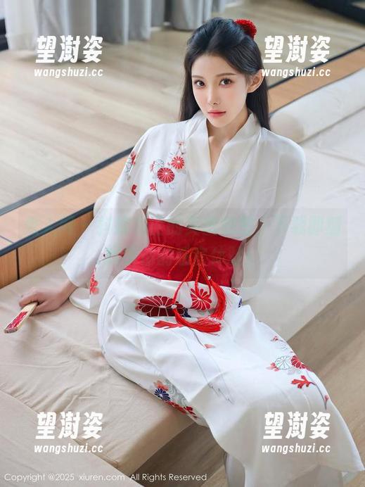 秀人网 - 抖娘利世的美图秘密，下载即刻解锁你的感官体验！