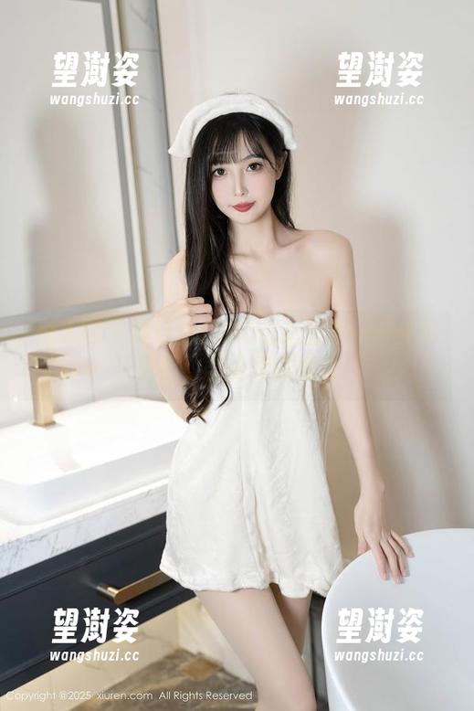 秀人网 - 杨倩倩的HD瑜伽图册——光影交错，与心灵的私会