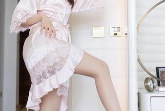 秀人网 – 恭喜你找到涵涵Luna居家高清资源，宅在家也能抓住时尚的尾巴！