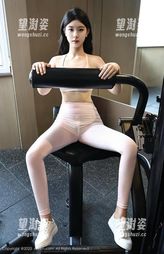 秀人网 - 私语baby修女图包上线！更新的内容真是太难得，绝对不容错过！