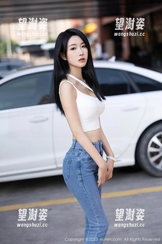 秀人网 - 米妮大萌萌修女系列：不只好看，还有套图的下载秘籍！