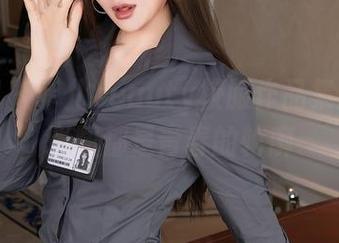 秀人网 – 菲儿beauty校服作品集：每一张图都是青春的轮廓