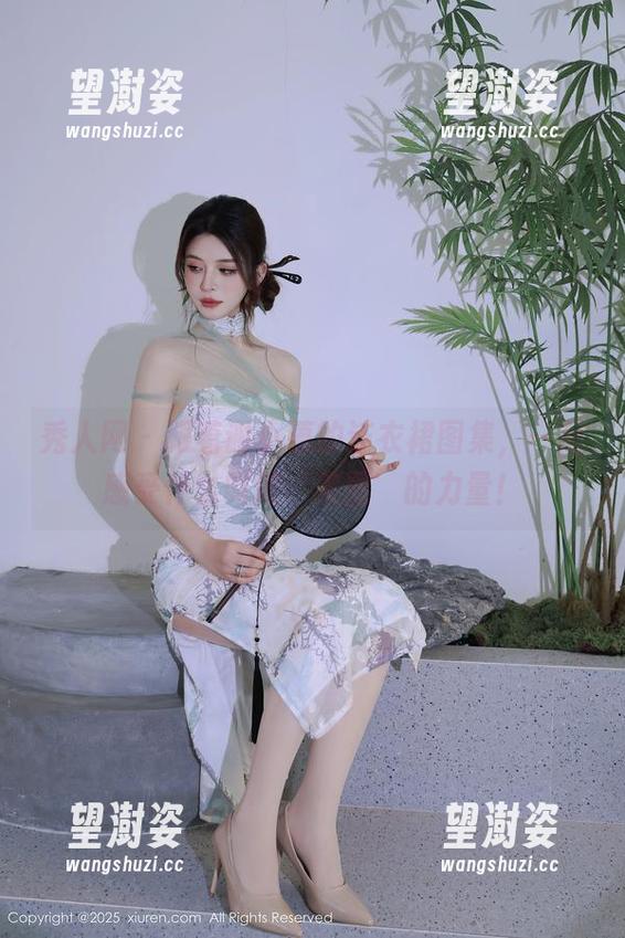 秀人网 - 跟着谢小蒽的连衣裙图集，一起感受什么叫做‘美图’的力量！