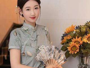 秀人网 – 作品分享：阿汁体操服下的光影游戏