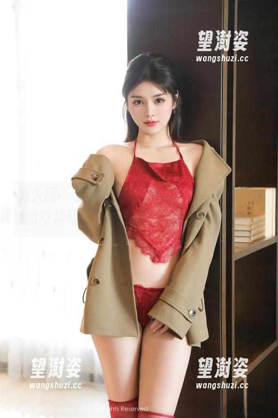 秀人网 - 生活太短，所以我只想看陈柒柒的短裙写真，原图给我带来无限遐想！