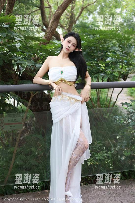 秀人网 - 黄乐然私拍大片：温顺小奶牛，真是让人看的无心工作，只想发呆…