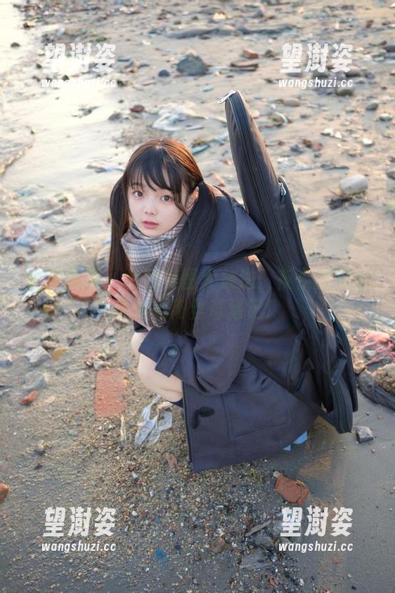 稚乖画册 - 免费美图大放送：夜夜的天台停车场肉丝奇遇记！
