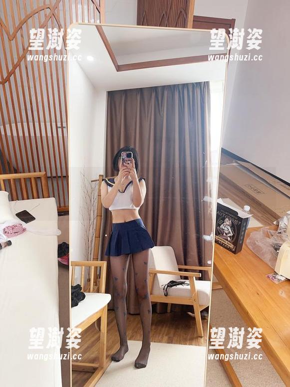 微密圈 - 细节之美：水手裙的独特魅力与胜利的小生活的作品